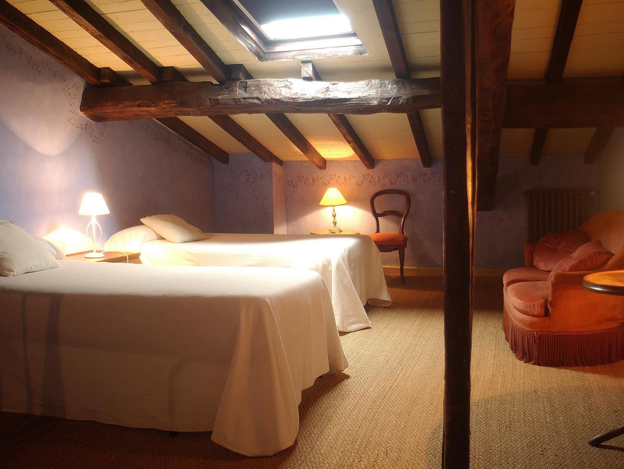 Hospederia Senorio De Brinas Hotel Bagian luar foto